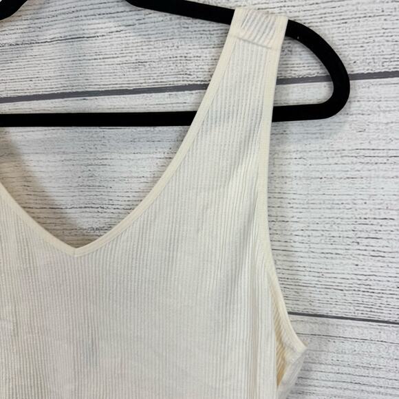 Old Navy Plus Size 5 Pack Of Ribbed Cropped Basic Tank Tops Size 3X/4X - Picture 11 of 16